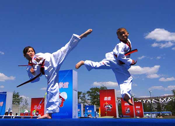 clases de taekwondo infantil barcelona gimnasio clases de taekwondo para niños gimnasio barcelona aprender boxeo infantil aprender taekwondo para niños barcelona gimnasio